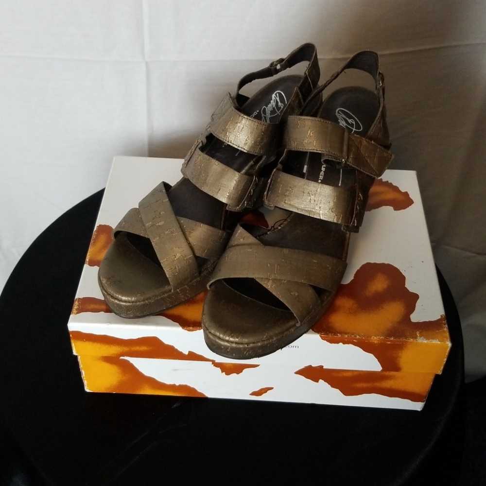 Donald J Pliner Platform Sandals